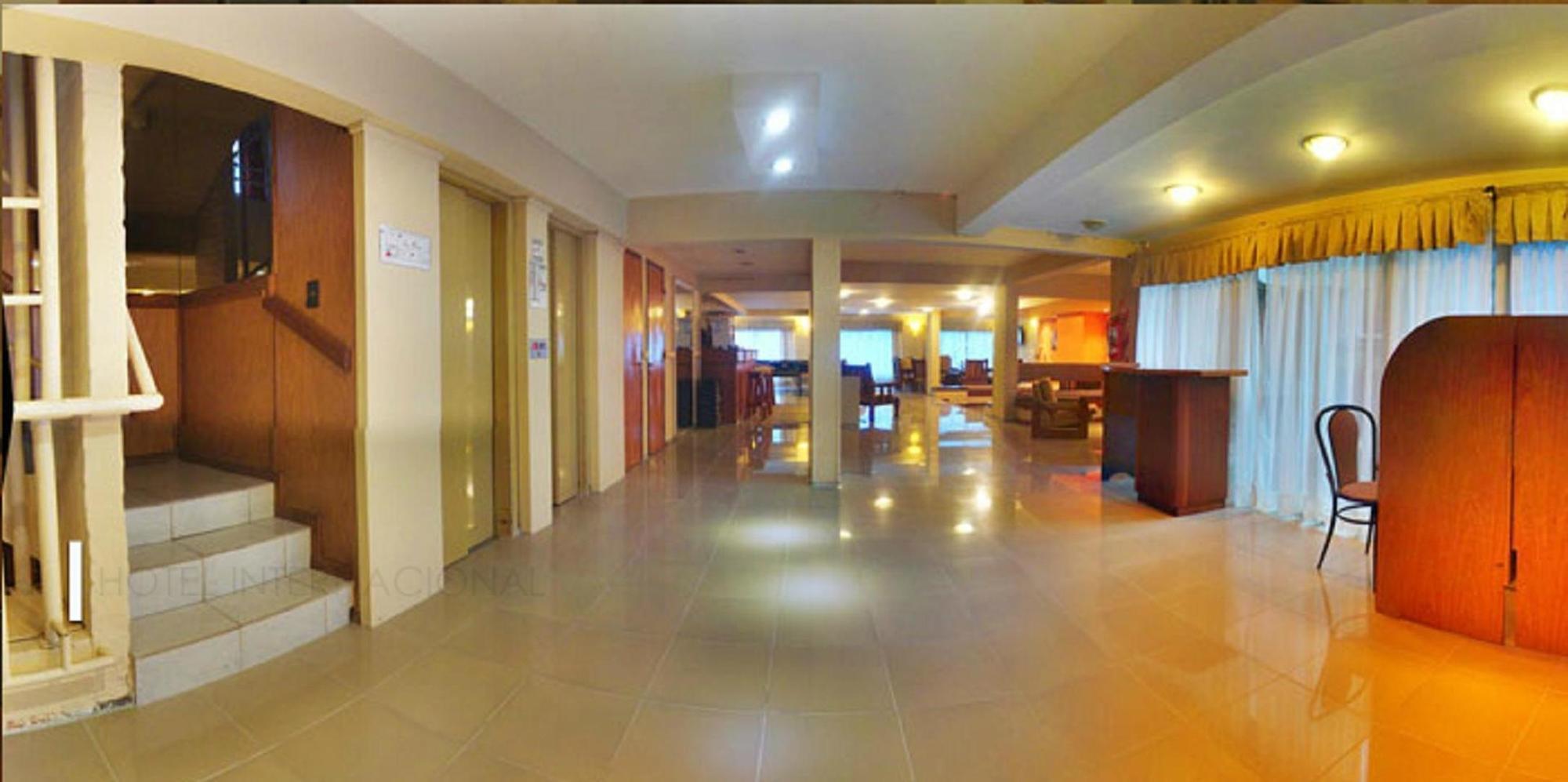 Hotel Internacional Сан Карлос де Барилоче Екстериор снимка